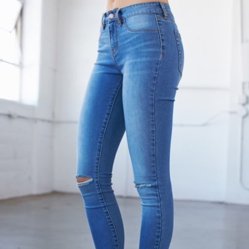 PacSun bullhead Jean super high rise skinniest denim jean NWT size 28 distressed